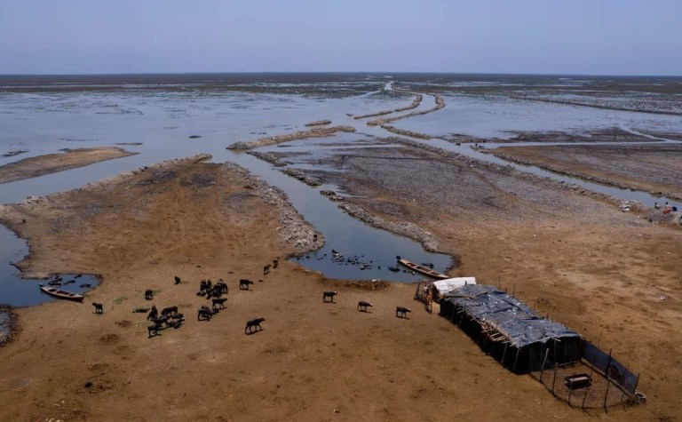 Iraq Rivers Drying Up Euphrates River is drying up, just as Bible predicted would happen ...